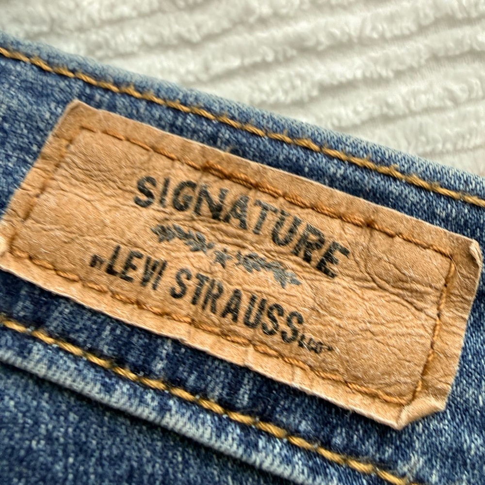 Signature Denim Jeans - Blue with Tan Stitching
